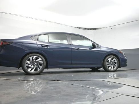 Used 2025 Subaru Legacy Limited w/ Popular Package #2 image 40