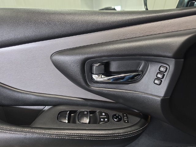 Used 2024 Nissan Murano SL AWD/4WD image 21