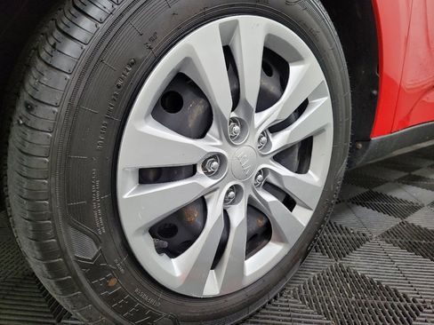 Used 2020 Kia Soul LX FWD image 31
