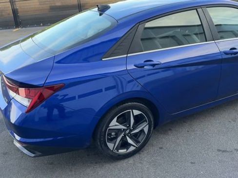 Used 2023 Hyundai Elantra Limited w/ Cargo Package FWD image 15