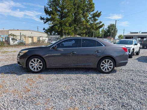 Used 2013 Chevrolet Malibu LT FWD image 2