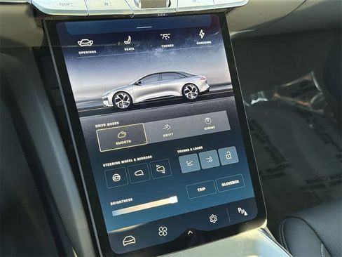 Used 2024 Lucid Air Touring image 22