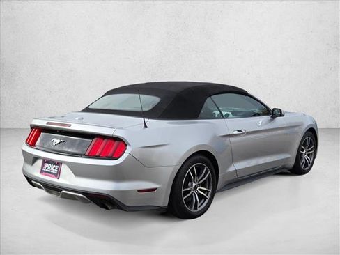 Used 2017 Ford Mustang Premium image 5