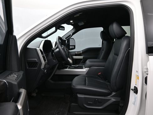 Used 2022 Ford F250 Lariat w/ Tremor Off-Road Package image 8