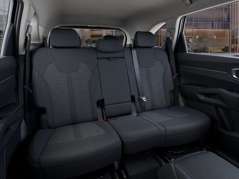 Used 2025 Kia Sorento LX image 17