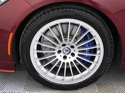 Used 2021 BMW ALPINA B7 xDrive image 21