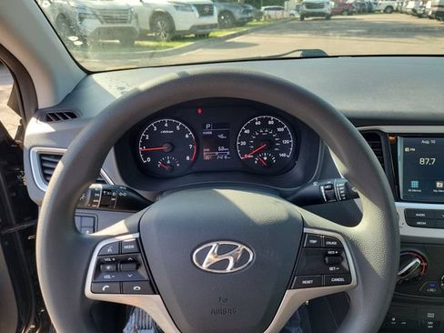 Used 2022 Hyundai Accent FWD image 24