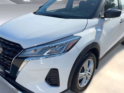 New 2025 Nissan Kicks Play S image 20