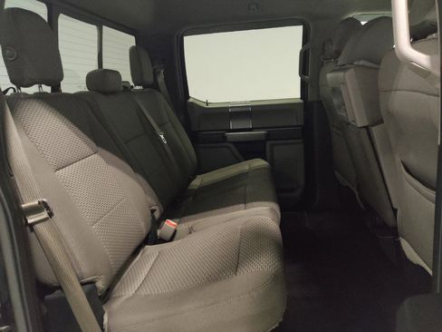 Used 2016 Ford F150 XLT w/ Equipment Group 302A Luxury AWD/4WD image 19