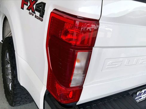 Used 2022 Ford F250 Lariat w/ Lariat Ultimate Package AWD/4WD image 13