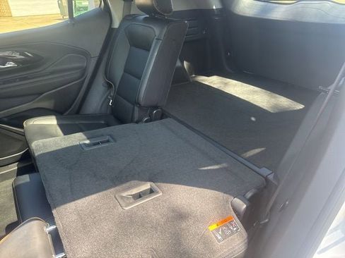 Used 2023 GMC Terrain AT4 AWD/4WD image 21