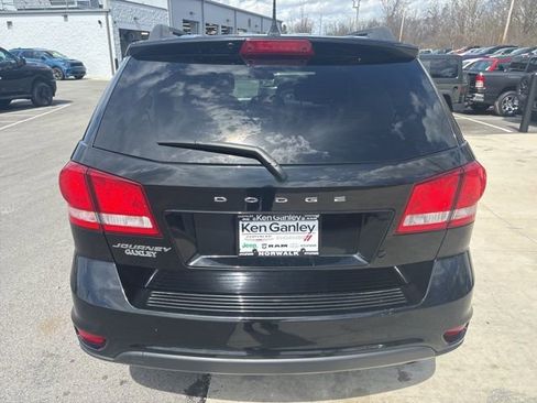 Used 2019 Dodge Journey SE w/ Connectivity Group image 9