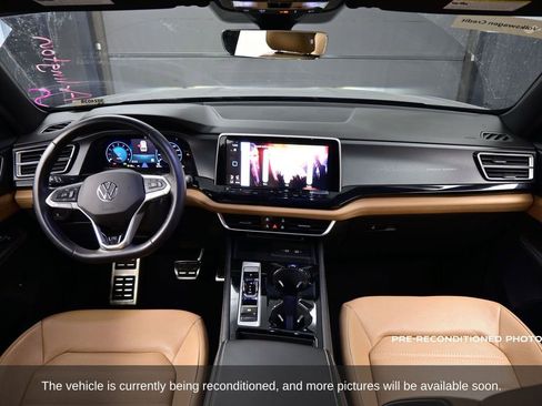 Used 2024 Volkswagen Atlas Cross Sport SEL R-Line image 8