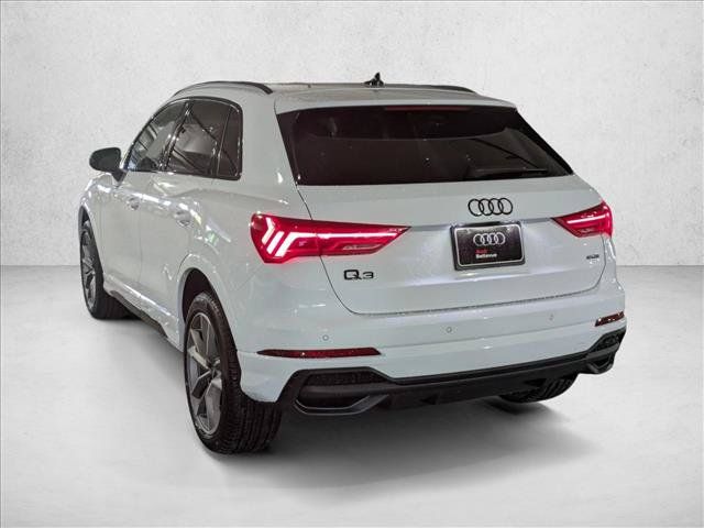 Used 2025 Audi Q3 2.0T Premium w/ Black Optic Sport Package AWD/4WD image 8