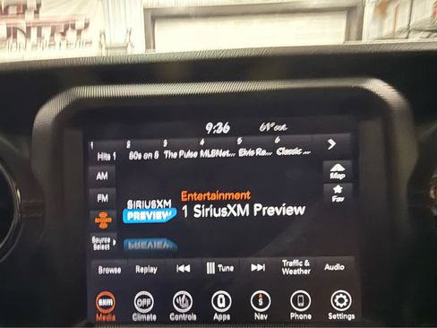 Used 2023 Jeep Gladiator Overland image 16