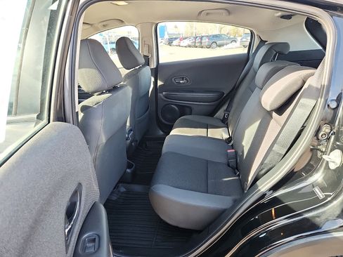 Certified 2019 Honda HR-V LX image 12