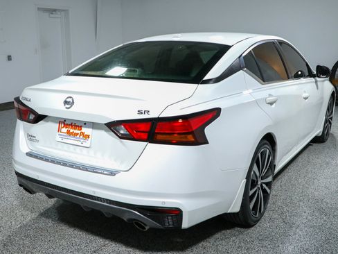 Used 2021 Nissan Altima 2.5 SR FWD image 7