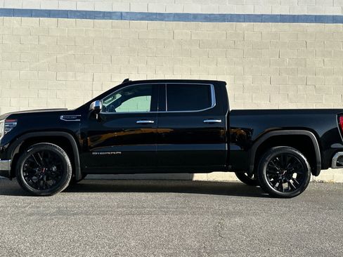 Certified 2022 GMC Sierra 1500 SLT image 7