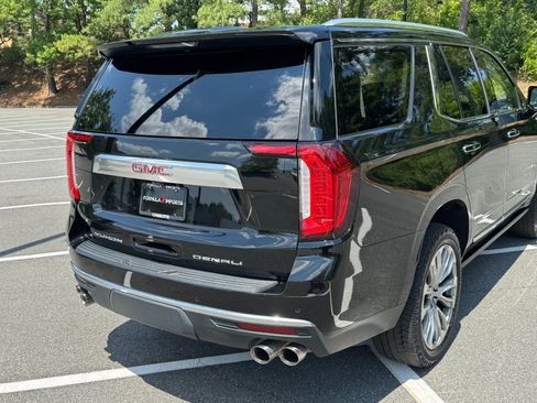 Used 2021 GMC Yukon Denali w/ Denali Ultimate Package AWD/4WD image 23