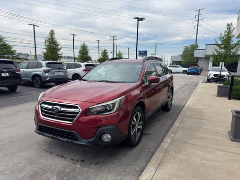 Used 2018 Subaru Outback 2.5i Limited AWD/4WD image 7