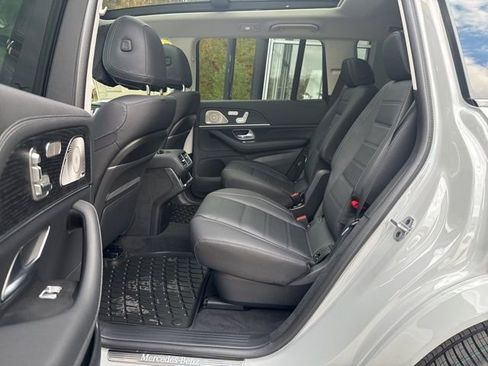 New 2026 Mercedes-Benz GLS 450 4MATIC image 24