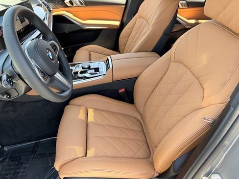 New 2026 BMW X5 xDrive40i w/ M Sport Package AWD/4WD image 19