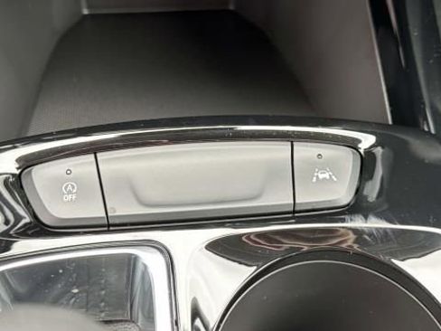 New 2026 Chevrolet Trax LT w/ Midnight Edition FWD image 21