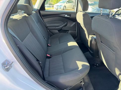 Used 2016 Ford Focus SE image 22