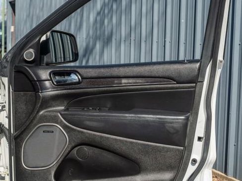 Used 2020 Jeep Grand Cherokee High Altitude image 45