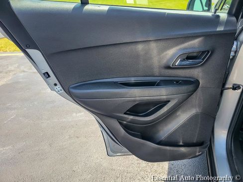 Certified 2018 Chevrolet Trax LS AWD/4WD image 21