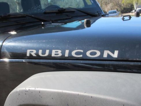 Used 2015 Jeep Wrangler Rubicon w/ Power Convenience Group image 8