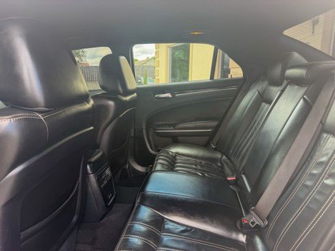 Used 2021 Chrysler 300 S RWD image 7