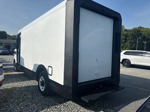 Used 2024 Chevrolet Brightdrop 600 w/ Commercial Equipment Package AWD/4WD image 4