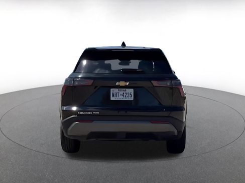 Used 2025 Chevrolet Equinox LT image 10
