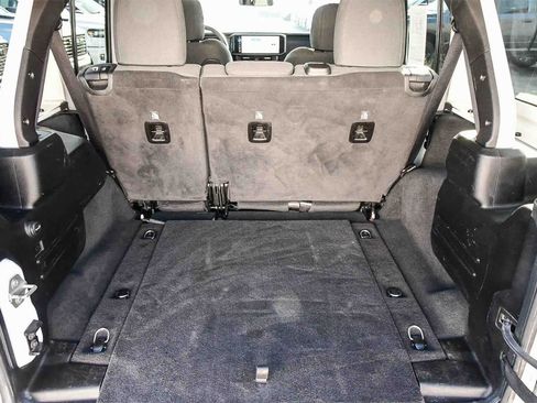 Used 2024 Jeep Wrangler Rubicon image 24