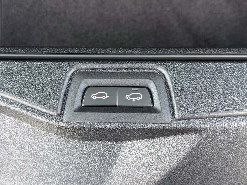 Used 2026 BMW X7 M60i AWD/4WD image 43