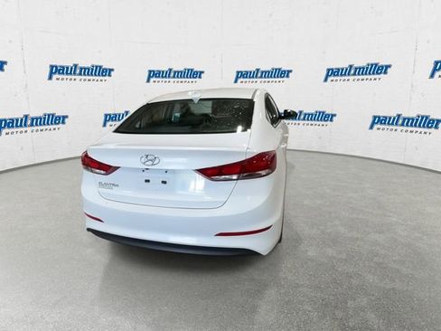 Used 2018 Hyundai Elantra Value Edition FWD image 10