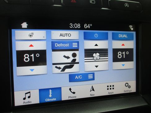 Used 2018 Ford F150 Lariat w/ Equipment Group 502A Luxury image 26