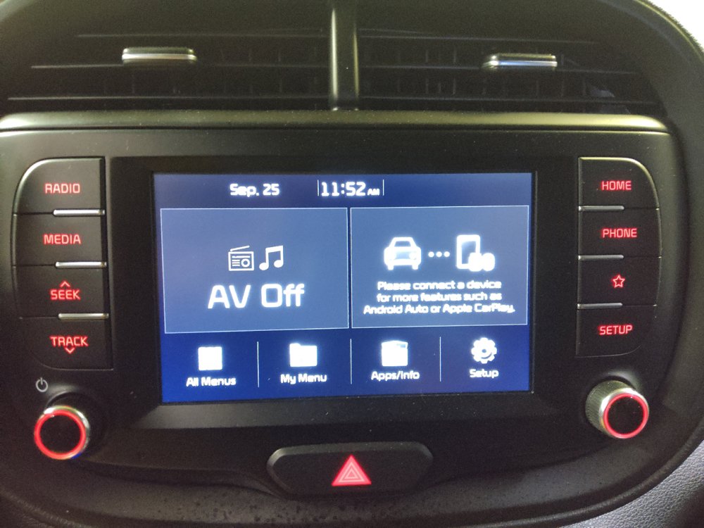Used 2020 Kia Soul LX FWD image 25