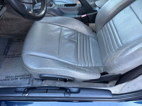 Used 1999 Porsche Boxster HEATED SEATS / MANUAL TRANSMIS image 26