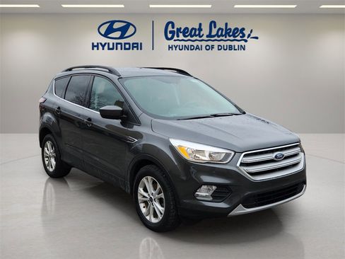 Used 2018 Ford Escape SE w/ SE Sync 3 Package image 7