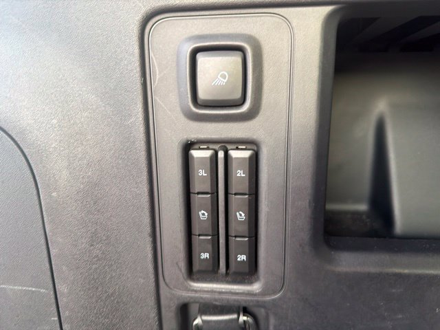 Used 2025 Ford Expedition Platinum w/ Stealth Performance Package AWD/4WD image 15