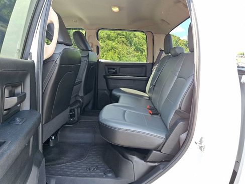 Used 2020 RAM 2500 Tradesman w/ Chrome Appearance Group AWD/4WD image 10