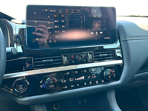 New 2026 Nissan Pathfinder Platinum w/ Accent Package AWD/4WD image 23