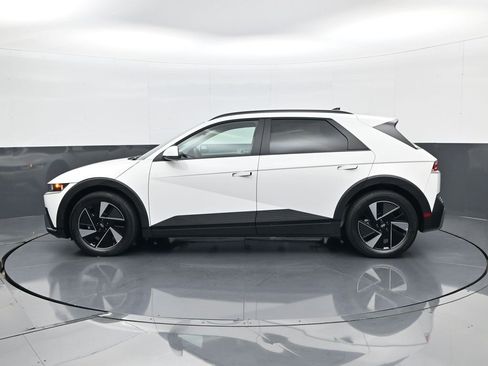 New 2025 Hyundai Ioniq 5 SEL image 8