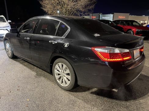 Used 2015 Honda Accord Touring image 7
