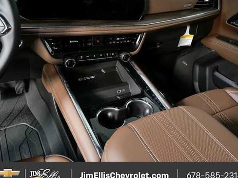 New 2026 Chevrolet Tahoe High Country w/ Sun And Tow Package AWD/4WD image 16