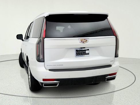 Used 2023 Cadillac Escalade Premium Luxury w/ LPO, Radiant Package image 11