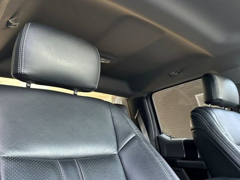 Used 2017 Ford F150 XLT image 16