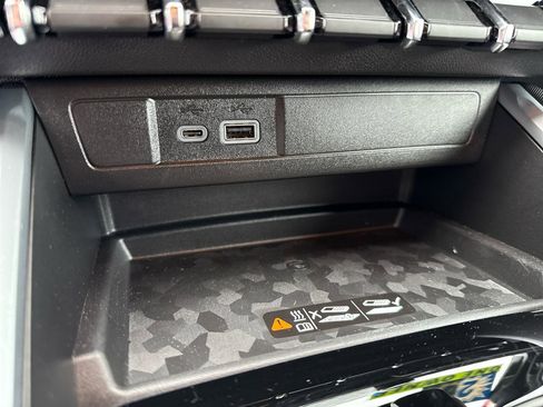 Used 2026 Chevrolet Colorado Z71 w/ Technology Package image 22